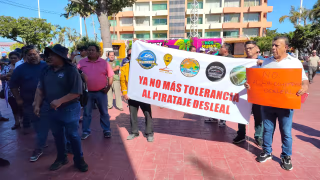 Concesionarios de taxis exigen a las autoridades poner un alto a los “pochis”