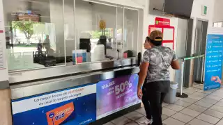 De acuerdo a personal de la terminal de segunda, pasaron de 11 corridas a 26 en un solo día. Cada media hora salían unidades de Tabasco hacia la Isla