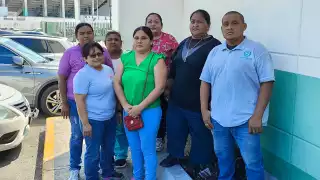 Más de 30 trabajadores de limpieza del Hospital Rural IMSS-Bienestar denunciaron despidos injustificados y falta de pagos