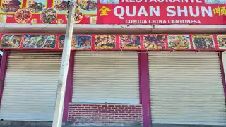 En algunos casos, los cierres se debieron a que los comercios no contaban con servicios sanitarios básicos como lavamanos.