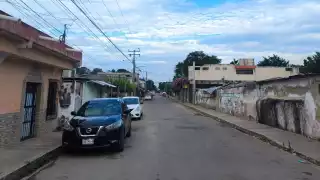 Mototaxista se roba la ropa interior de una joven en el Centro de José María Morelos