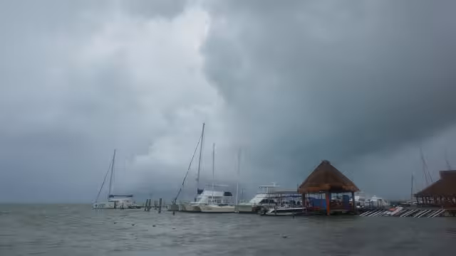 Los puertos reabrirán cuando las condiciones del clima mejoren