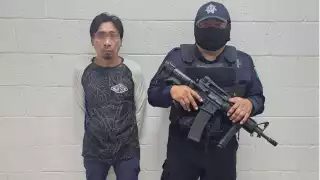 Detienen a sujeto por presuntos robos en una colonia en Cozumel