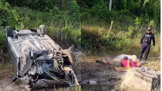 Auto acaba llantas arriba tras brutal accidente cerca de Bacalar