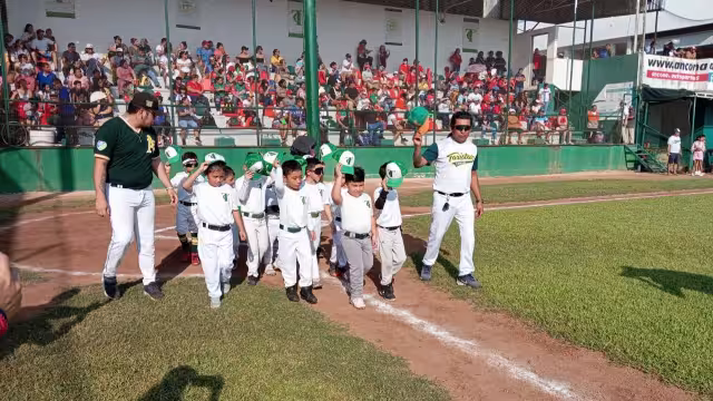 Equipos de otros estados participan en el torneo del Mayab