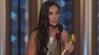 Demi Moore da emocional discurso tras ganar en los Globo de Oro.