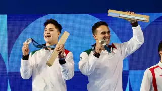 Juan Celaya y Osmar Olvera  logran la Plata en sincronizados trampolín 3m en París 2024
