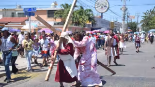 La Parroquia de Cristo Rey en Mérida recibe a cientos de personas en Semana Santa