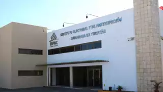 Rechazan cancelar candidatura