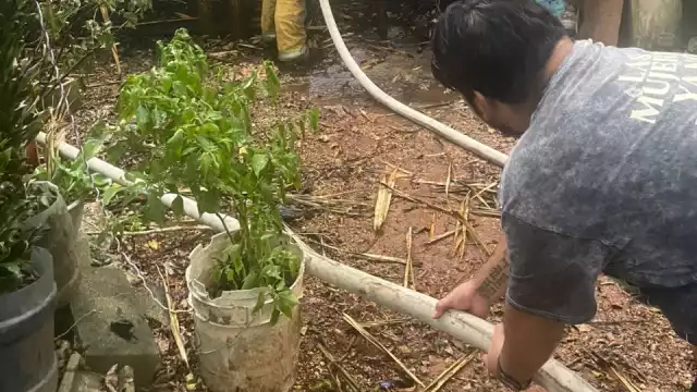 Los bomberos lograron apagar con éxito el incendio, aunque se registraron daños materiales