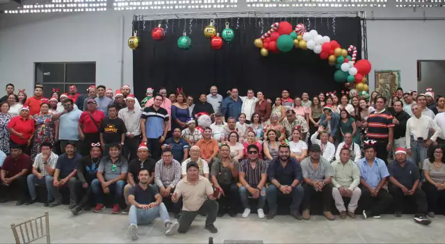 Entre recuerdos y futuro compartido, POR ESTO! refrenda su espíritu de familia