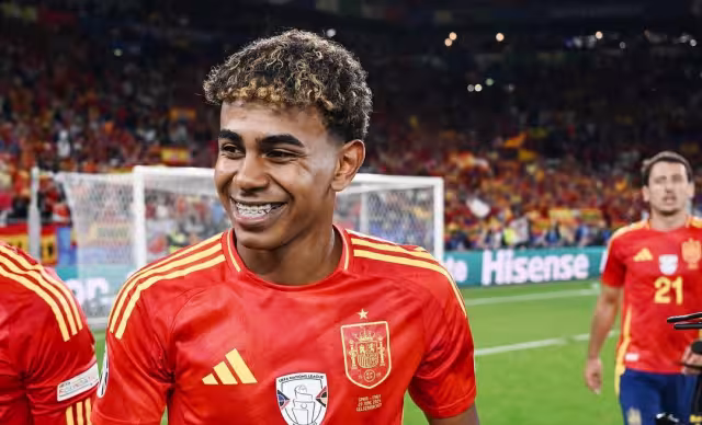Lamine Yamal se estrenó con récord en la Eurocopa