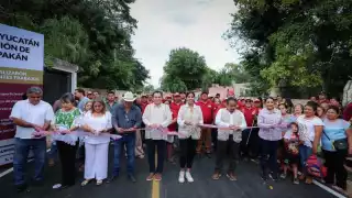 Transforman la vida de las familias de Tepakán con calles dignas