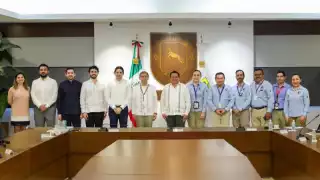 El Gobernador Joaquín Díaz Mena se reunió con autoridades de la Asipona y de la Secretaría de Marina