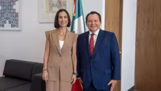 Gobierno estatal y federal alinean estrategias para transición energética en Yucatán