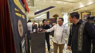 Gobernador Joaquín Díaz Mena reafirma apoyo a emprendedoras y emprendedores