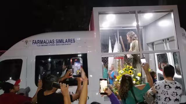 Inicia recorrido en Iglesias de Campeche
