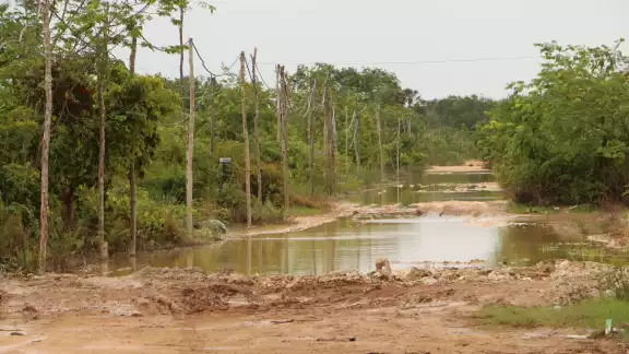 Tras semanas de devastación, residentes y autoridades trabajan para superar los estragos por las lluvias