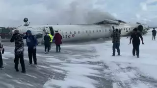 Un avión de Delta Airlines sufrió un accidente en el Aeropuerto Internacional Pearson de Toronto.