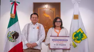 Joaquín Díaz Mena destacó el apoyo a las mujeres desde el Gobierno de Yucatán