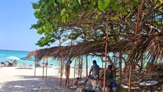 Habitantes denuncian el cobro en estructuras colocadas en espacios que pertenecen a la Zofemat