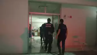 Dentro de la unidad lo golpearon en la cabeza y tras liberarlo, le dispararon presuntamente en dos ocasiones