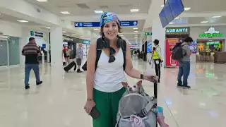 Aeropuerto de Cancún, el testigo de un fuerte vínculo entre humano y mascota; Celia y Honey  
