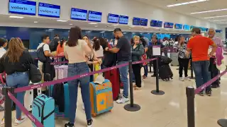 Aeropuerto de Mérida continúa con vuelos demorados hasta por dos horas