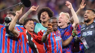 Los jugadores de Crystal Palace celebraron en grande la victoria.