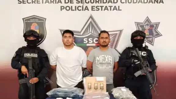 Entre las detenciones, se resguardaron más de 200 bolsas con diferentes tipos de droga Entre las detenciones, se resguardaron más de 200 bolsas con diferentes tipos de droga