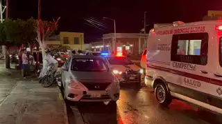 Conductor atropella a una motociclista en Campeche y huye 