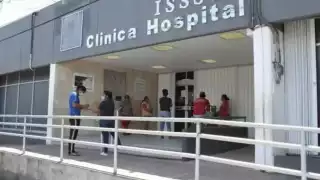 Trabajadores del ISSSTE en Chetumal continuarán protestas por falta de luz