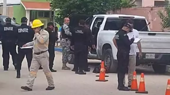 Ambos obreros sufrieron quemaduras en el rostro y brazos
