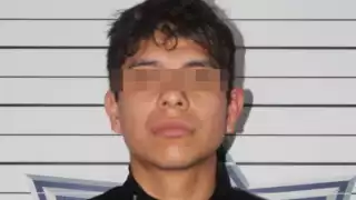 El detenido también contaba con 17 mil 500 pesos