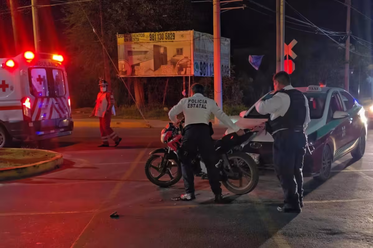 Impacto entre taxi y motocicleta deja un motociclista lesionado en ...