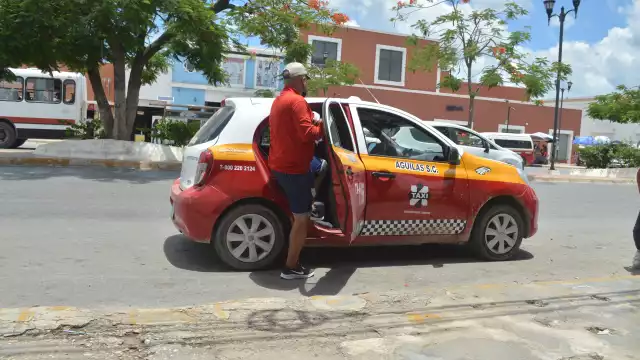 La petición es justificada, pero los taxistas primero tienen que renovar sus unidades