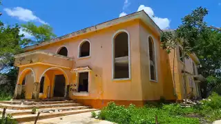 El youtuber yucateco visitó la hacienda que perteneció a una líder criminal