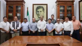 Gobierno de Yucatán y concesionarios del Va y Ven acuerdan mantener al 100% el servicio del transporte público 