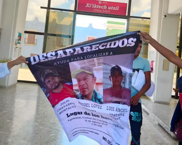 Familiares de tres trabajadores desaparecidos en el rancho Cquiadero, Escárcega, exigen su búsqueda a la Fiscalía.