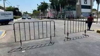 Previo al evento programado a las 12:00 el cierre de circulación sobre la avenida 16 de septiembre