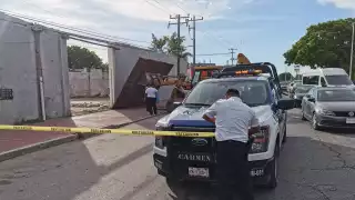 ¡Tragedia en Ciudad del Carmen! Menor muere aplastado por un portón de media tonelada  