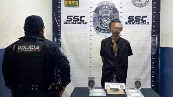 En total fueron 25 dosis de presunta piedra y metanfetamina encontradas En total fueron 25 dosis de presunta piedra y metanfetamina encontradas