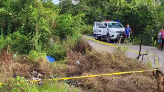 Motociclista derrapa y pierde la vida al no portar el casco protector adecuado en carretera de Calkiní