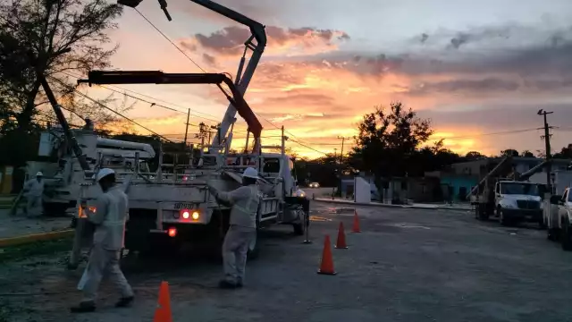 Hay zonas sin luz actualmente en Quintana Roo