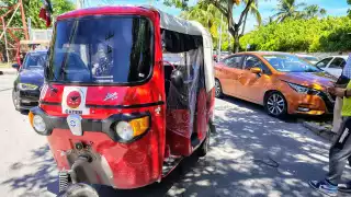 Pese al aparatoso accidente, no se reportaron lesionados, solo daños materiales