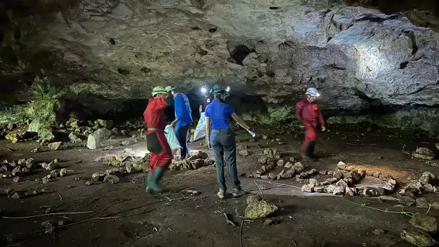 Grupo espelelógico pide a los visitantes no contaminar los subsuelos.
