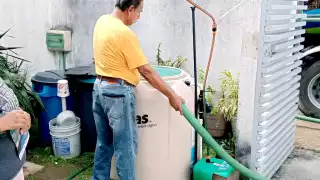 En algunas colonias se abastecen a cuentagotas desde hace cinco años, por lo que el hartazgo contra Aguakan aumenta
