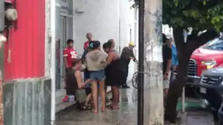 Vacaciones terminan en susto en Progreso: pedazo de concreto de un poste “descalabra” a un turista sueco