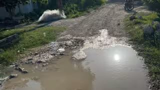 Denuncian múltiples riesgos en colonia San Rafael de Seybaplaya; piden intervención urgente