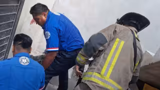 Elementos de cuerpos de emergencia atendieron al lesionado.